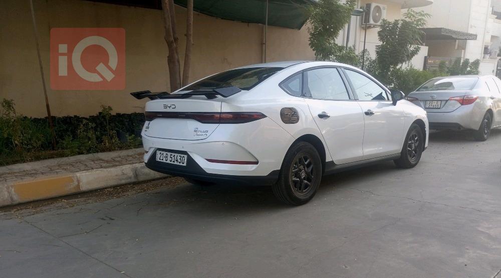 بي واي دي Qin Plus
